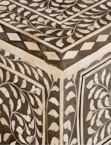 MUEBLE ARTESANO DE MADERA DE MANGO